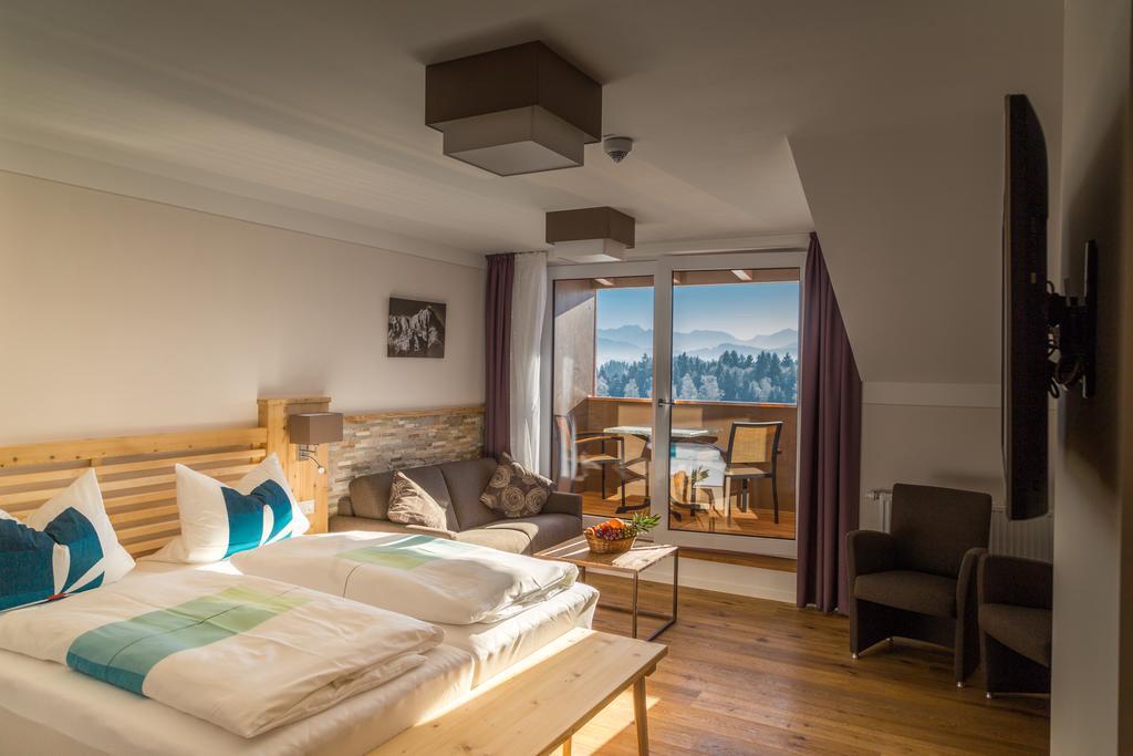 Hotel Christine Эйзенберг Экстерьер фото